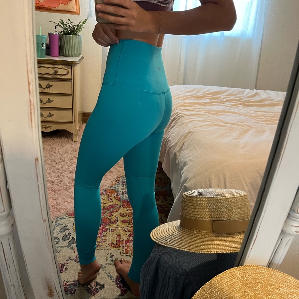 Tiffany Blue Lululemon Wunder Unders